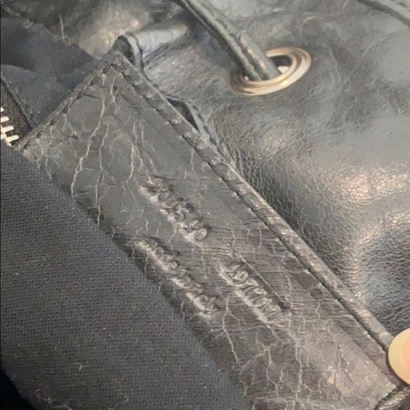 Balenciaga Pompon 2 DAY LISTING - Picture 11 of 14